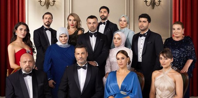 Kızılcık Şerbeti afişi